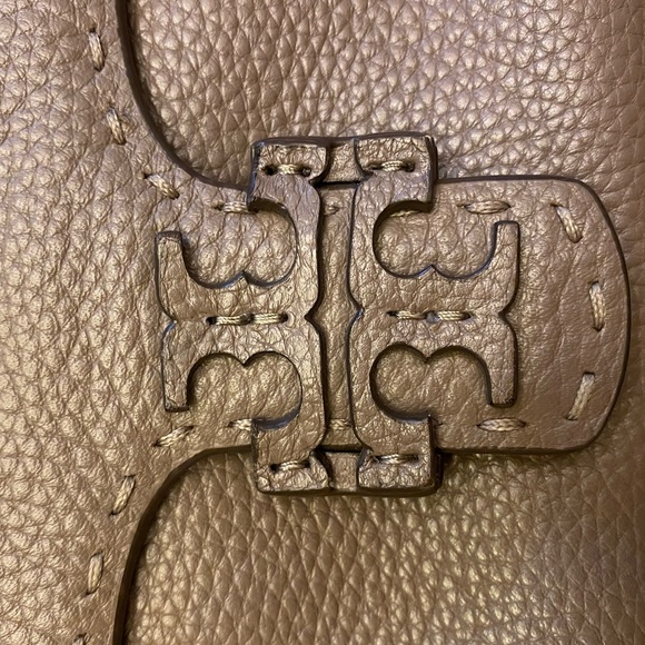 Tory Burch MCGRAW FOLD-OVER CROSSBODY, Silver Maple - Picture 11 of 14
